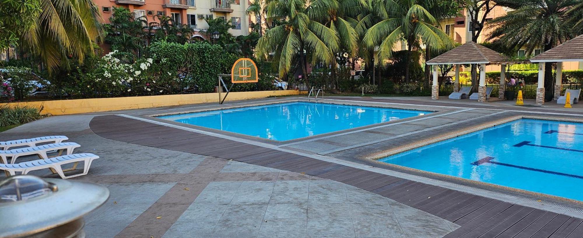 Cozy 2Br Staycation With Balcony Chateau Elysee For 4-6 Pax Paranaque City Экстерьер фото