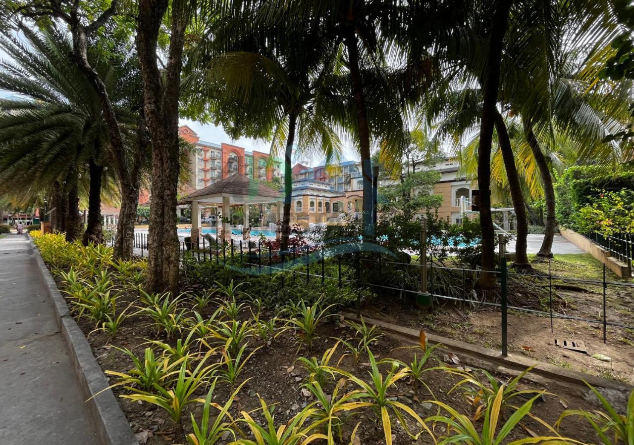 Cozy 2Br Staycation With Balcony Chateau Elysee For 4-6 Pax Paranaque City Экстерьер фото